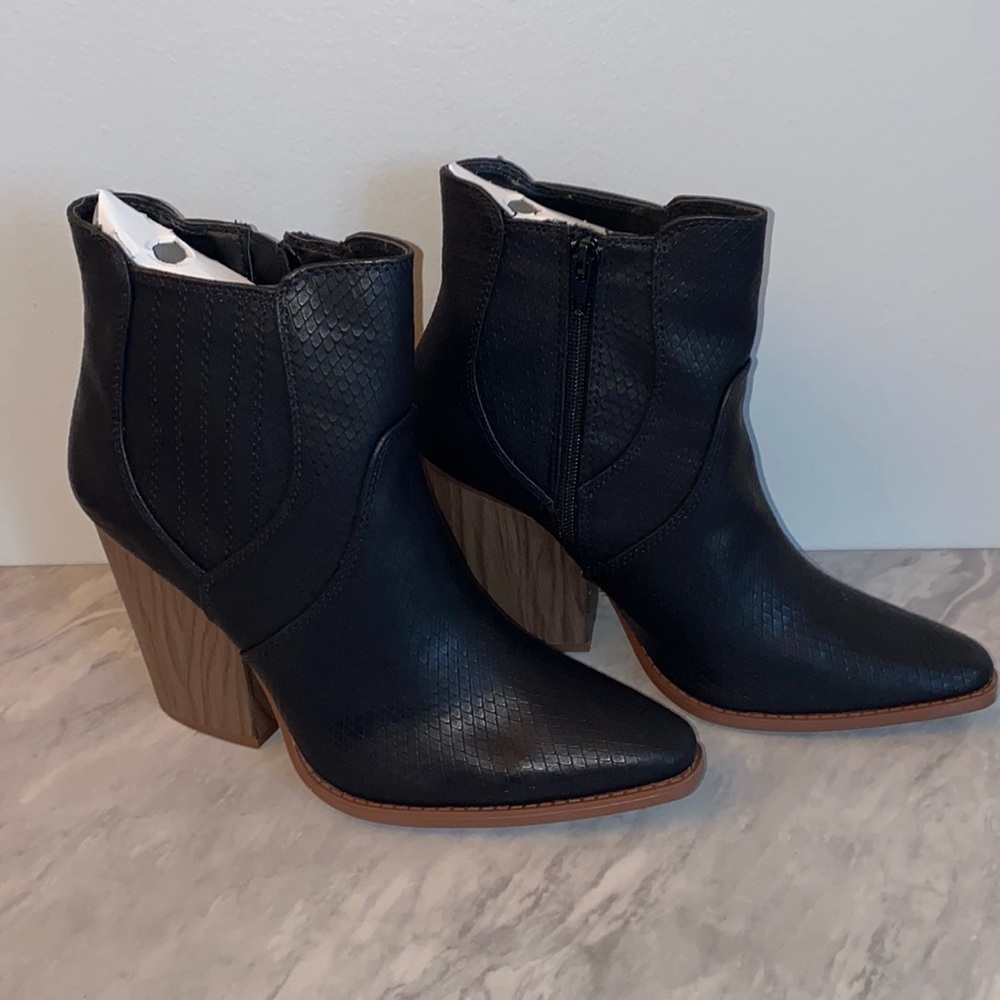 Black snake booties